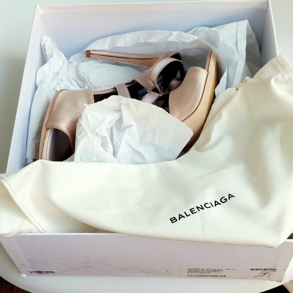 Balenciaga pink satin Boudoir stiletto sandals, EU40, new w/ box, dustbag - Picture 12 of 16
